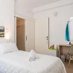 Anchor Yalos - Twin Bed Room 2